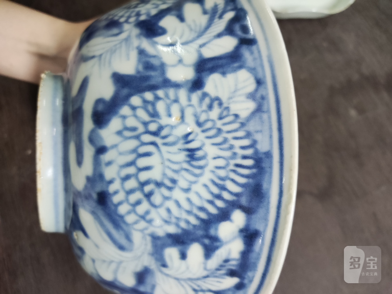 明 青花菊花纹折沿碗 - 图4